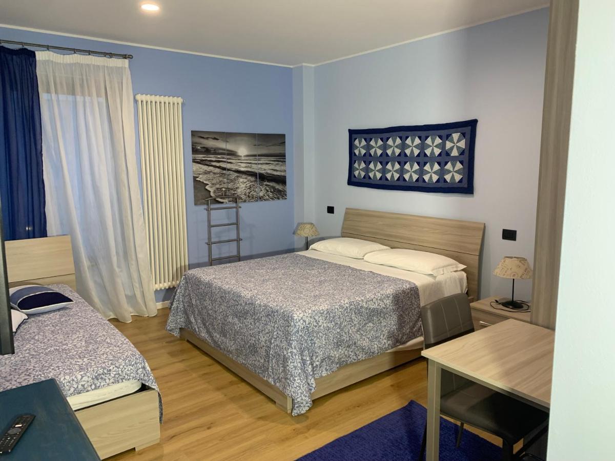 Bed & Breakfast Indi Thelar Villa Guardia Экстерьер фото