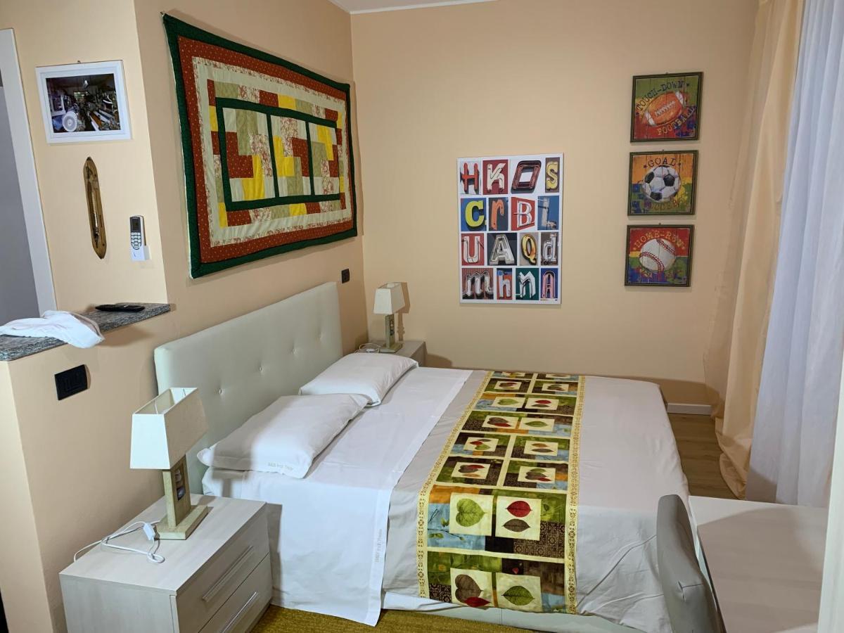 Bed & Breakfast Indi Thelar Villa Guardia Экстерьер фото
